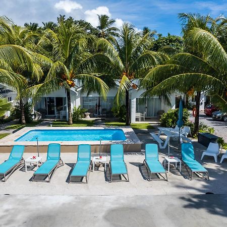 Le Nautique Beachfront Apartments Anse Royale Exterior foto