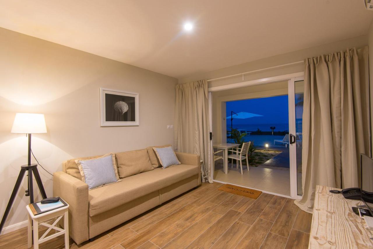 Le Nautique Beachfront Apartments Anse Royale Exterior foto