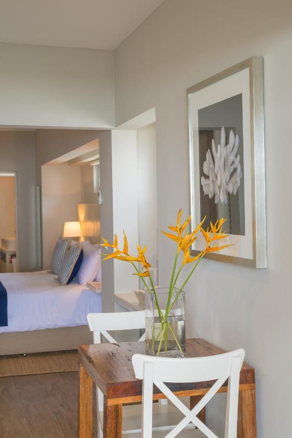 Le Nautique Beachfront Apartments Anse Royale Exterior foto