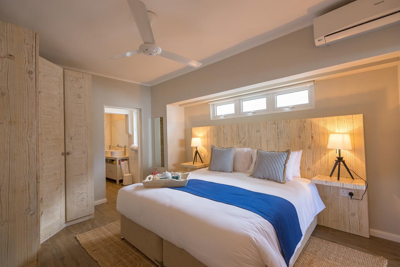Le Nautique Beachfront Apartments Anse Royale Exterior foto