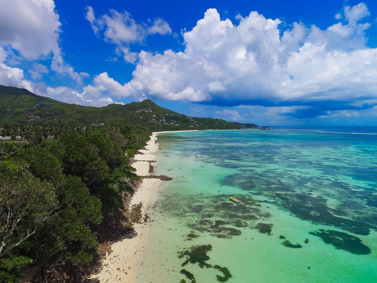 Le Nautique Beachfront Apartments Anse Royale Exterior foto