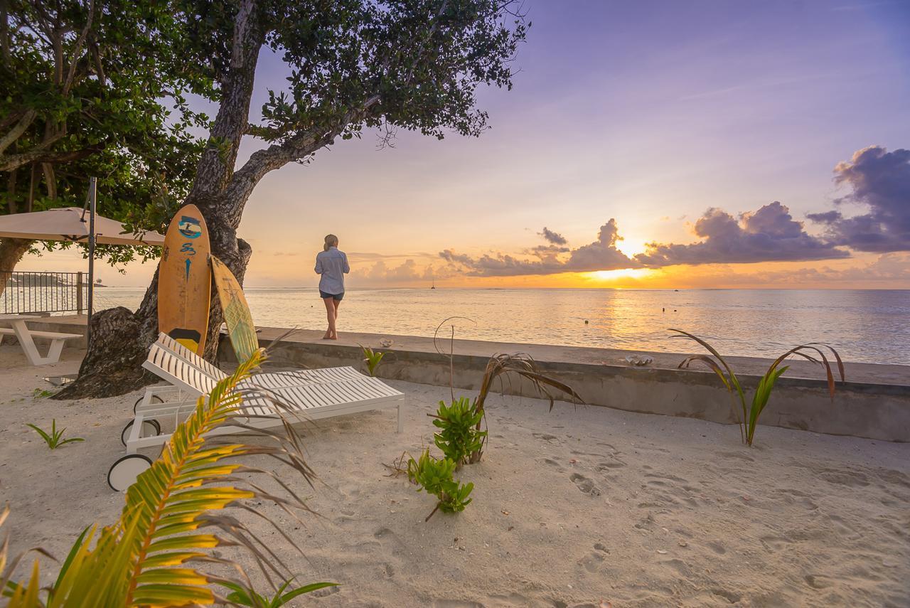 Le Nautique Beachfront Apartments Anse Royale Exterior foto